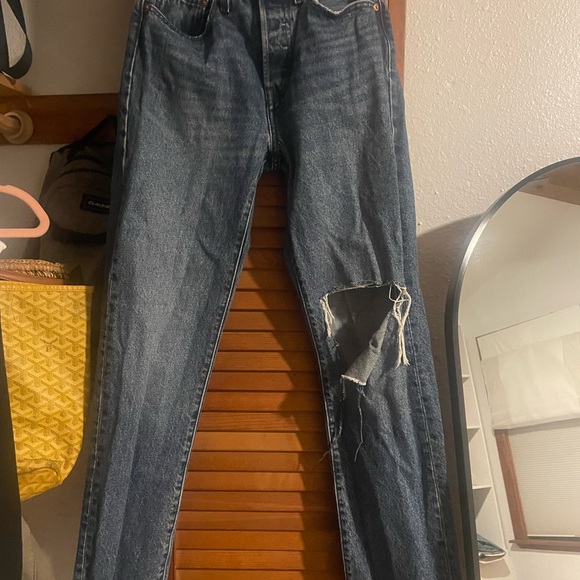 Levi’s - Picture 3 of 8